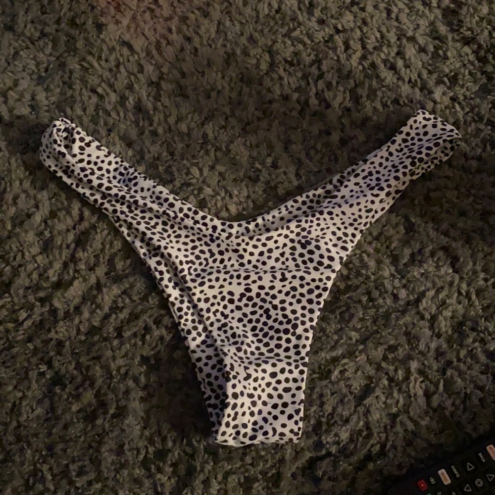 Zaful leopard print bikini bottoms